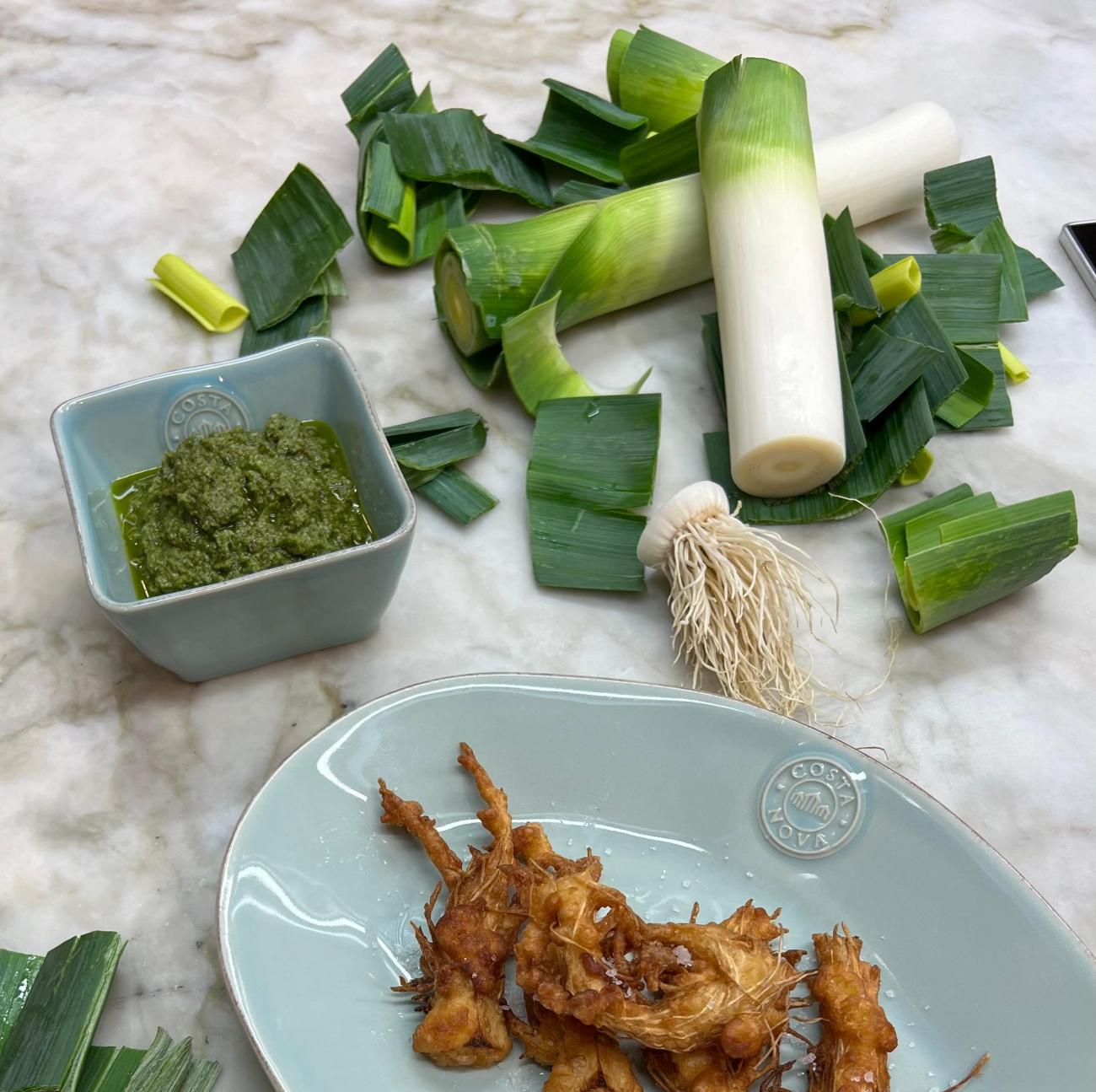 Pesto de folhas verdes de alho francês