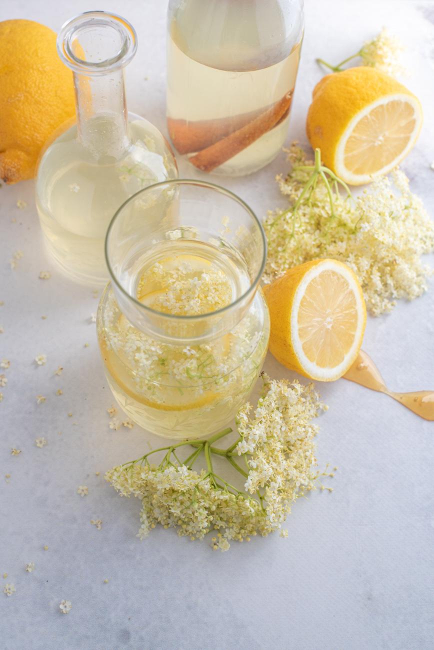 Limonada de flores de sabugueiro