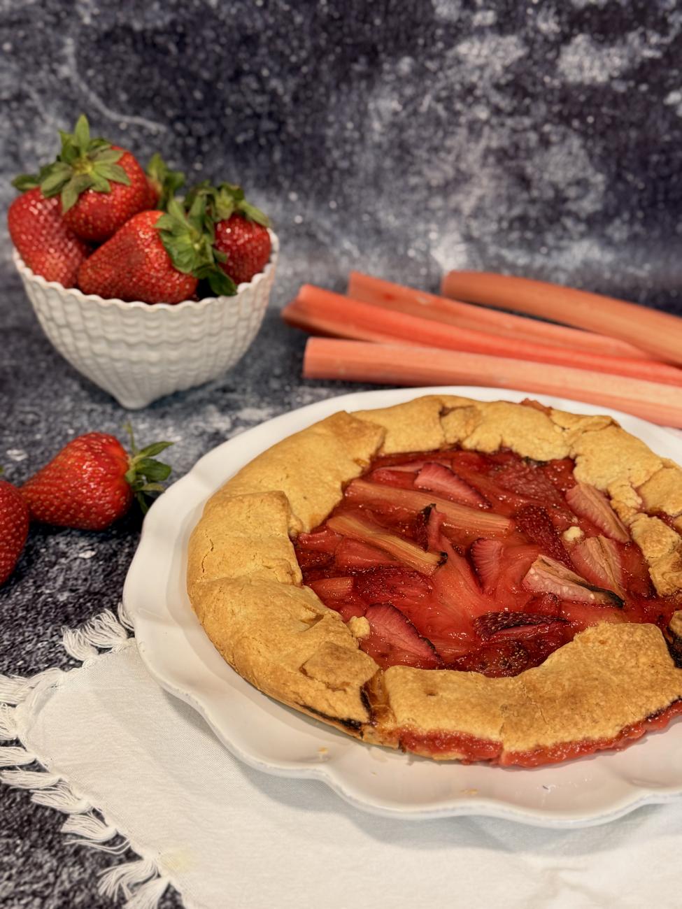 Tarte de Ruibarbo e Morangos
